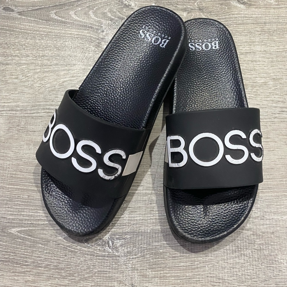BOSS Black Logo Slides - Picture 2 of 5